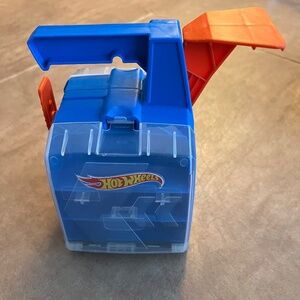 Hot Wheels Carrier